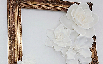 額縁をシンプルだった壁につける!